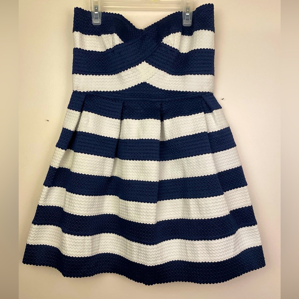 Sans Souci Striped Short Blue White Dress Women’s Large Strapless Fit and Flare